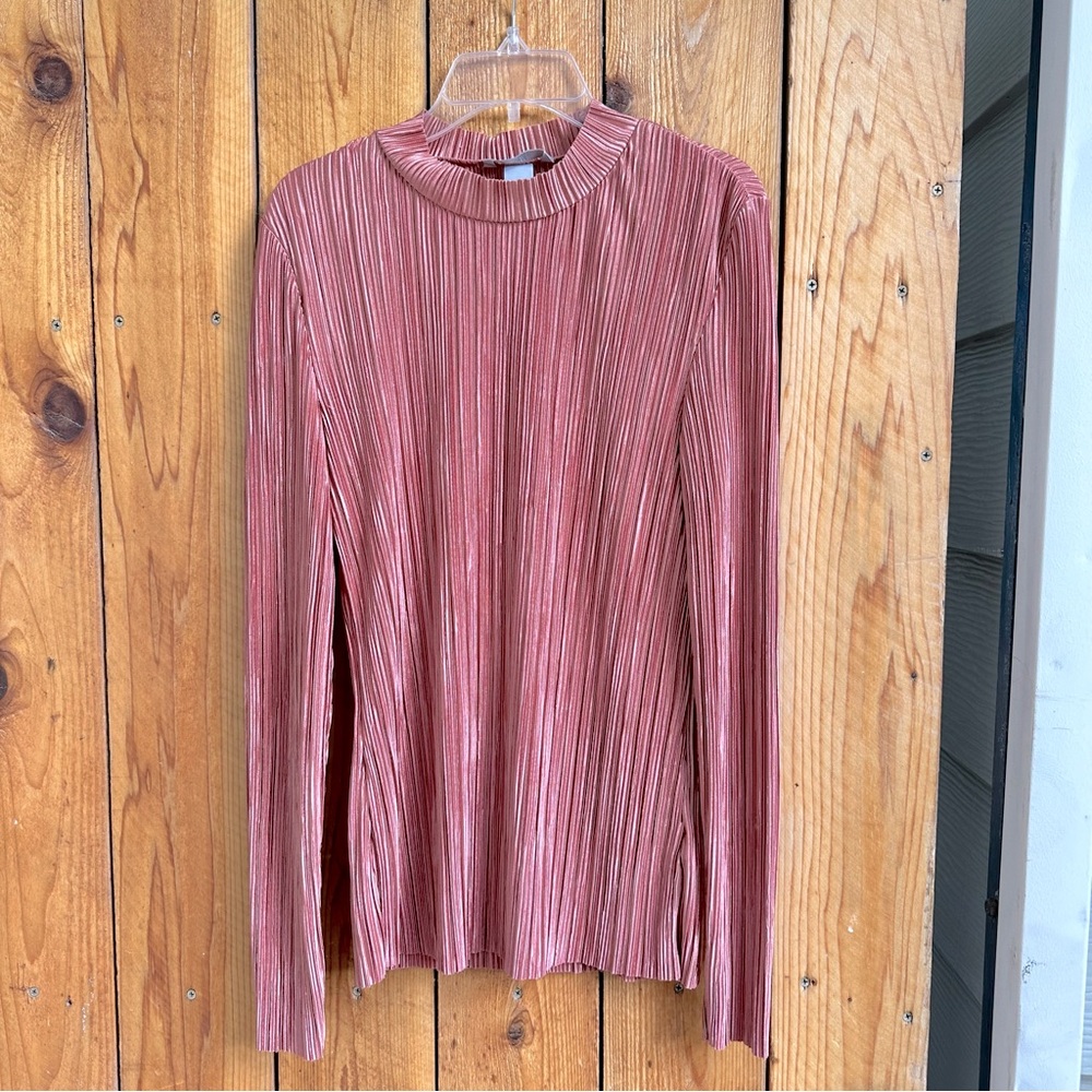 H&M Crinkled Long Sleeve Top Shirt EUC